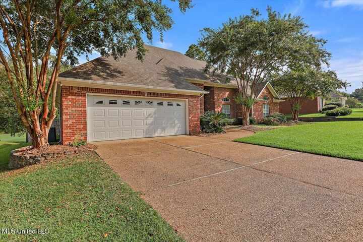 Property Photo:  174 Woodlands Glen Circle  MS 39047 