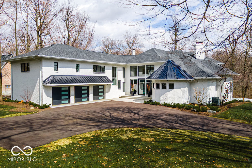 Property Photo: 395 Breakwater Drive IN 46037