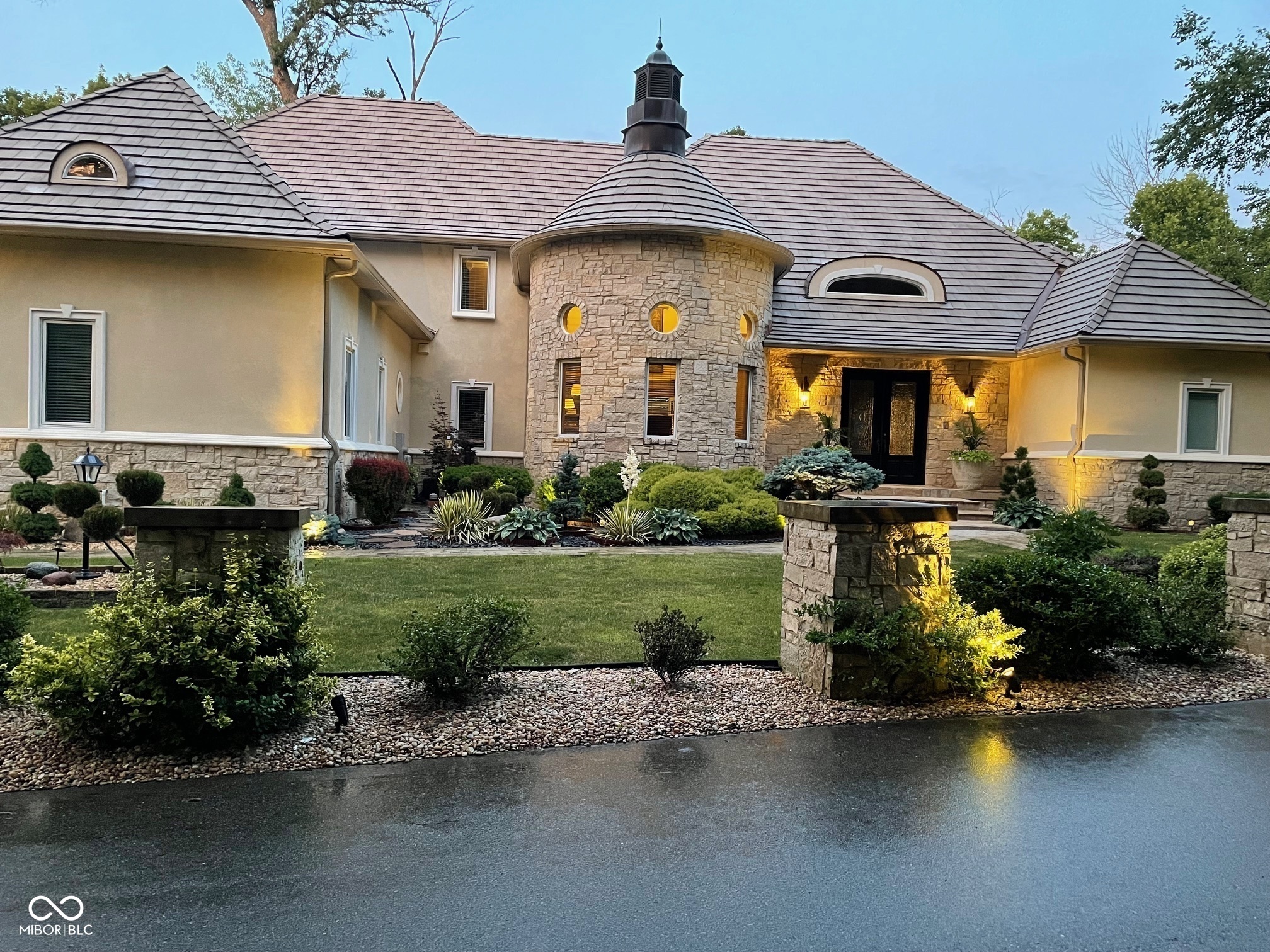 Property Photo: 10821 Club Point Drive IN 46037