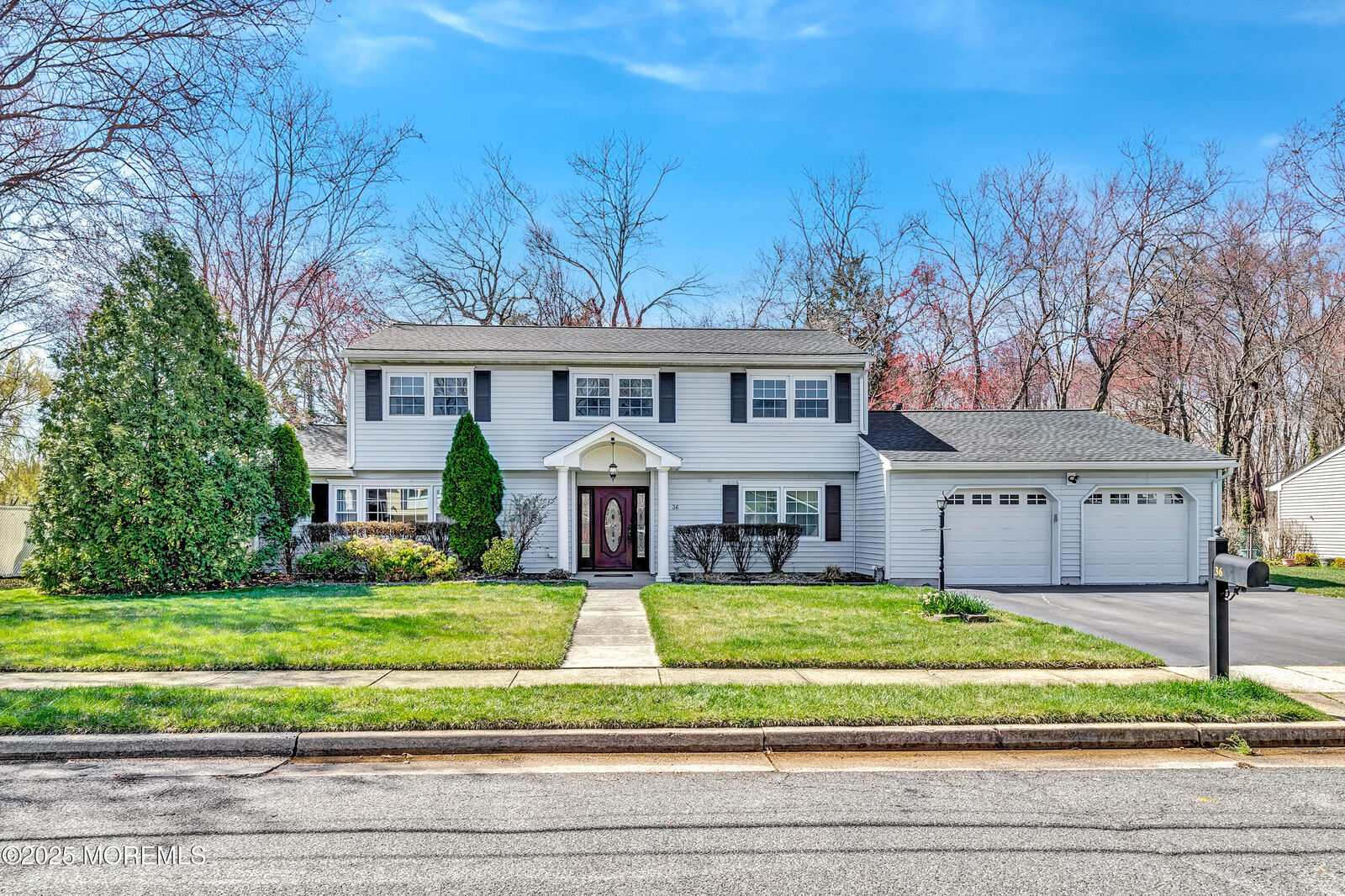 Property Photo:  36 Evergreen Terrace  NJ 08831 