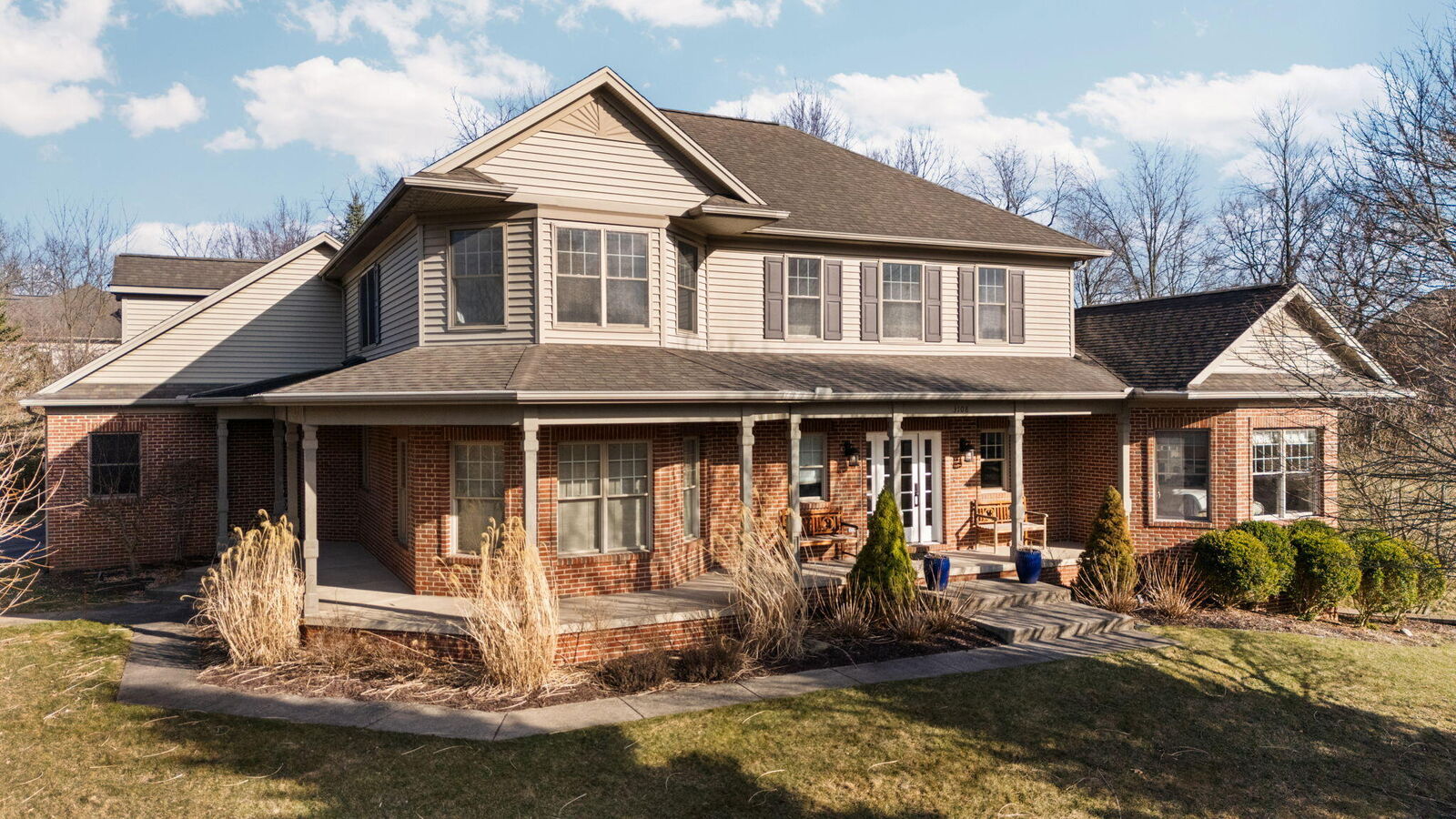 Property Photo:  3108 Westloch Circle  MI 48198 