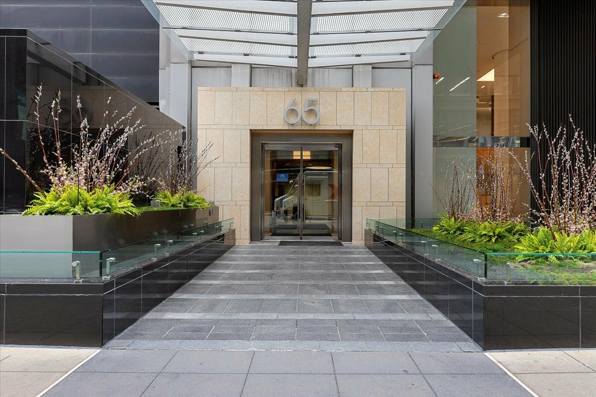 Property Photo: 65 E Monroe Street 4315 IL 60603