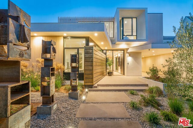 9018 Dorrington Avenue  West Hollywood CA 90048 photo