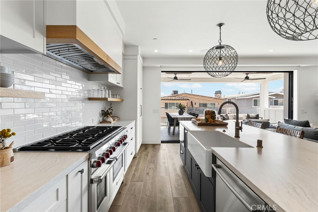 Property Photo: 115 41st CA 92663