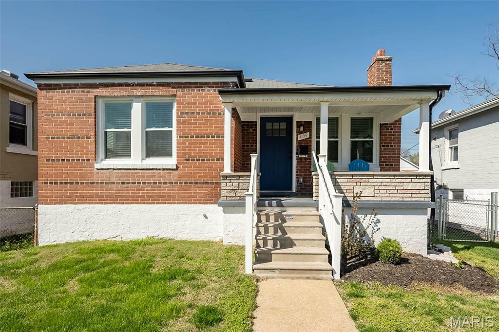 Property Photo: 409 Jett Avenue MO 63125