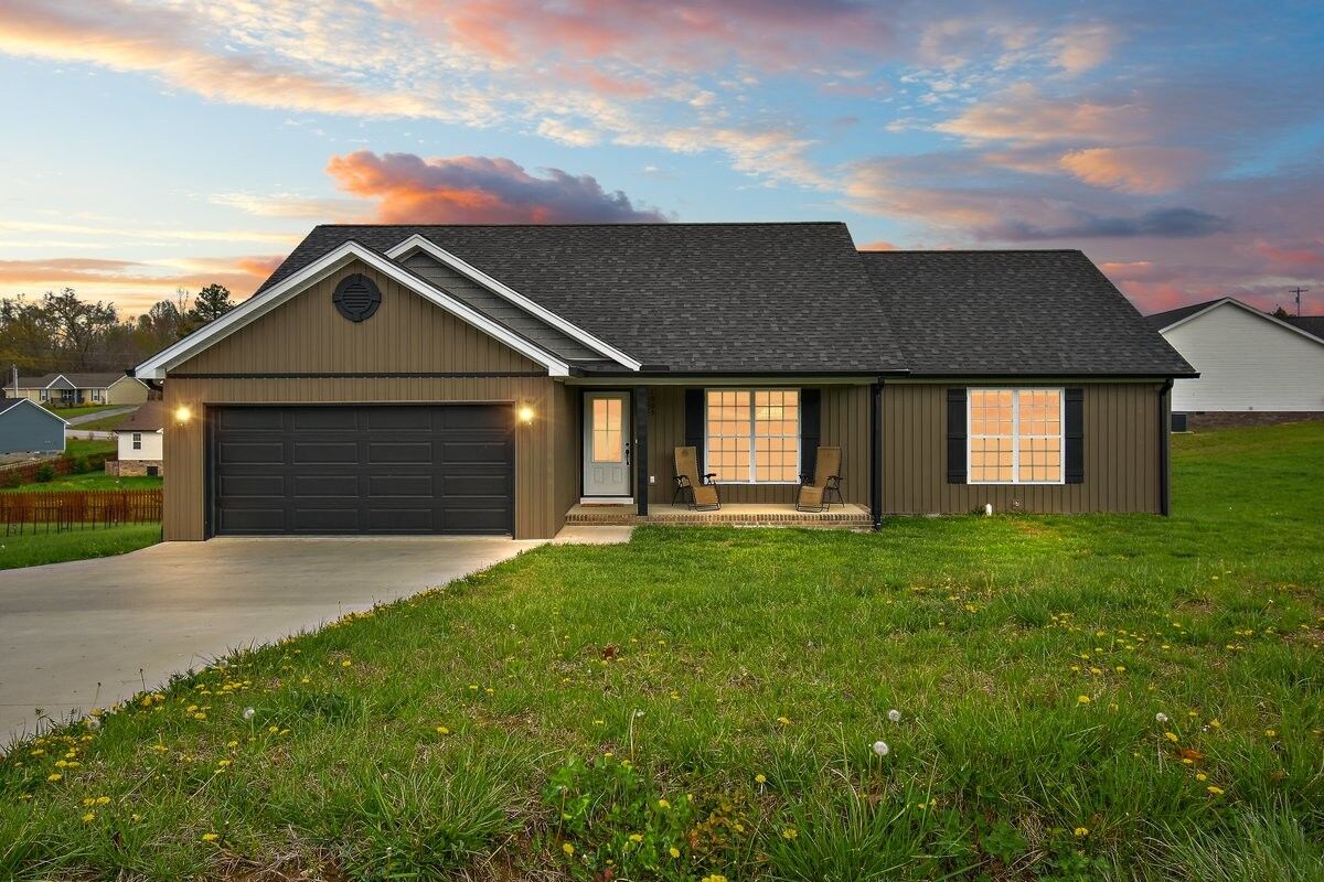 Property Photo:  1905 Goolsby Ln  TN 38506 