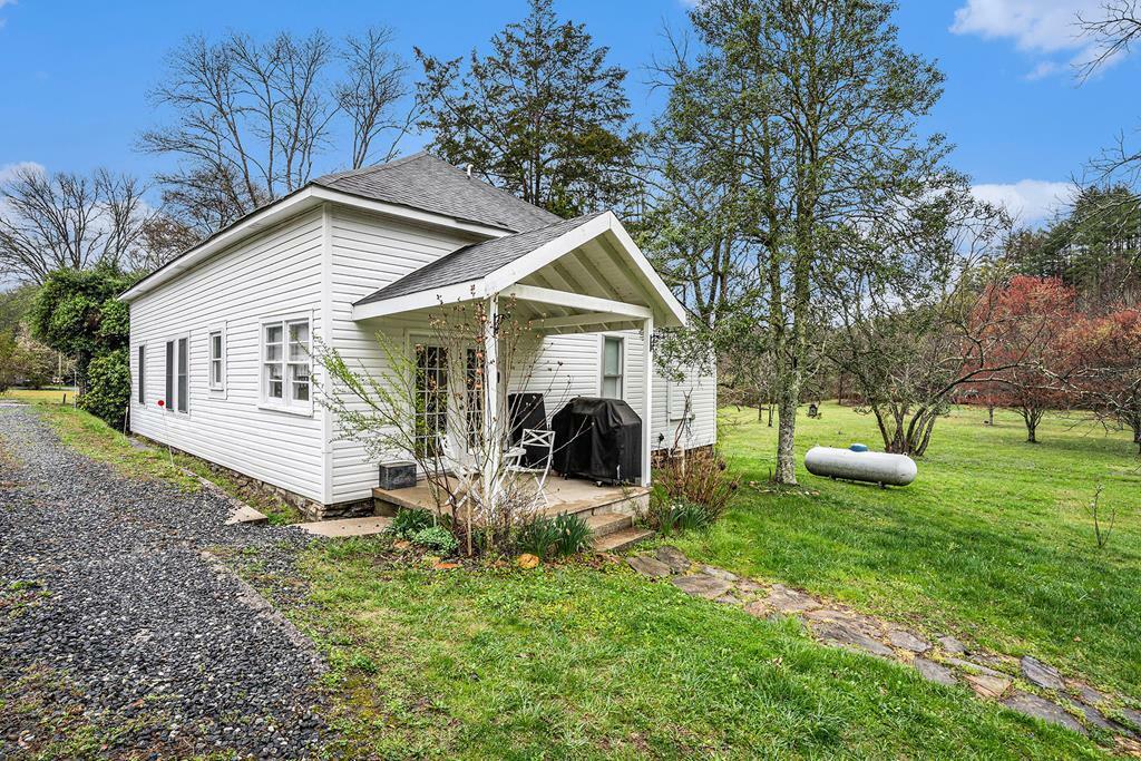 Property Photo: 15 Bridge Street GA 30559