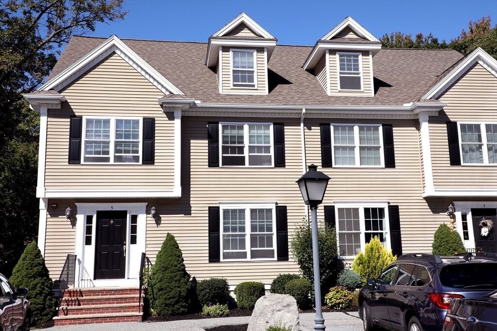 Property Photo: 8 Pilgrim St 5 MA 01864