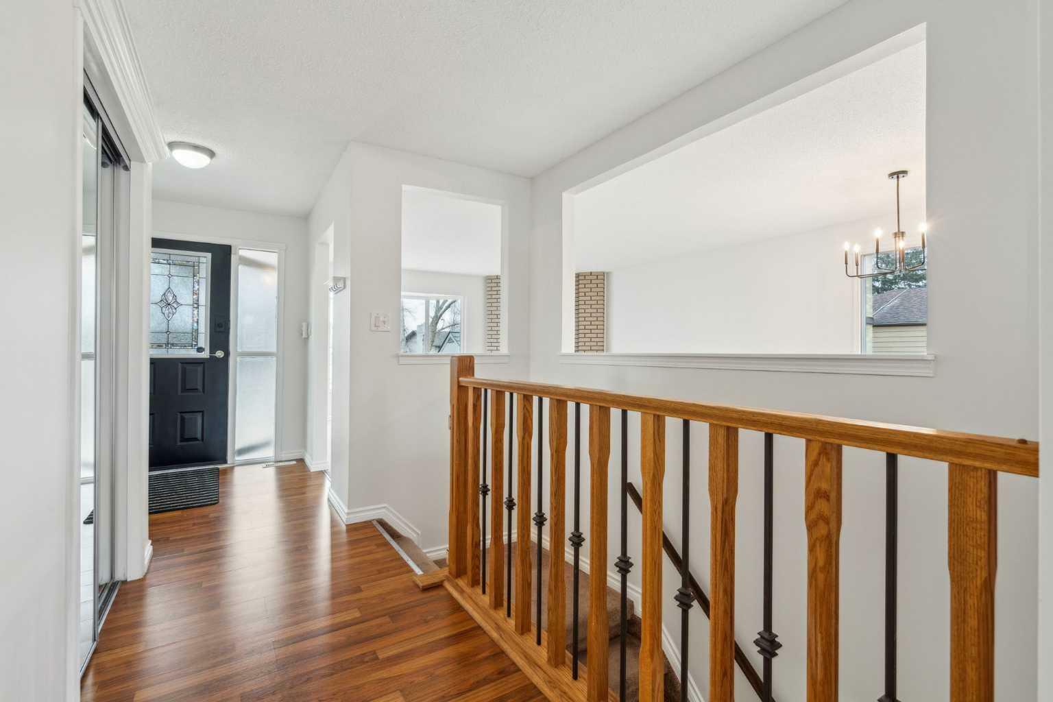 Property Photo: 52 Berwick Court NW AB T3K 1C7