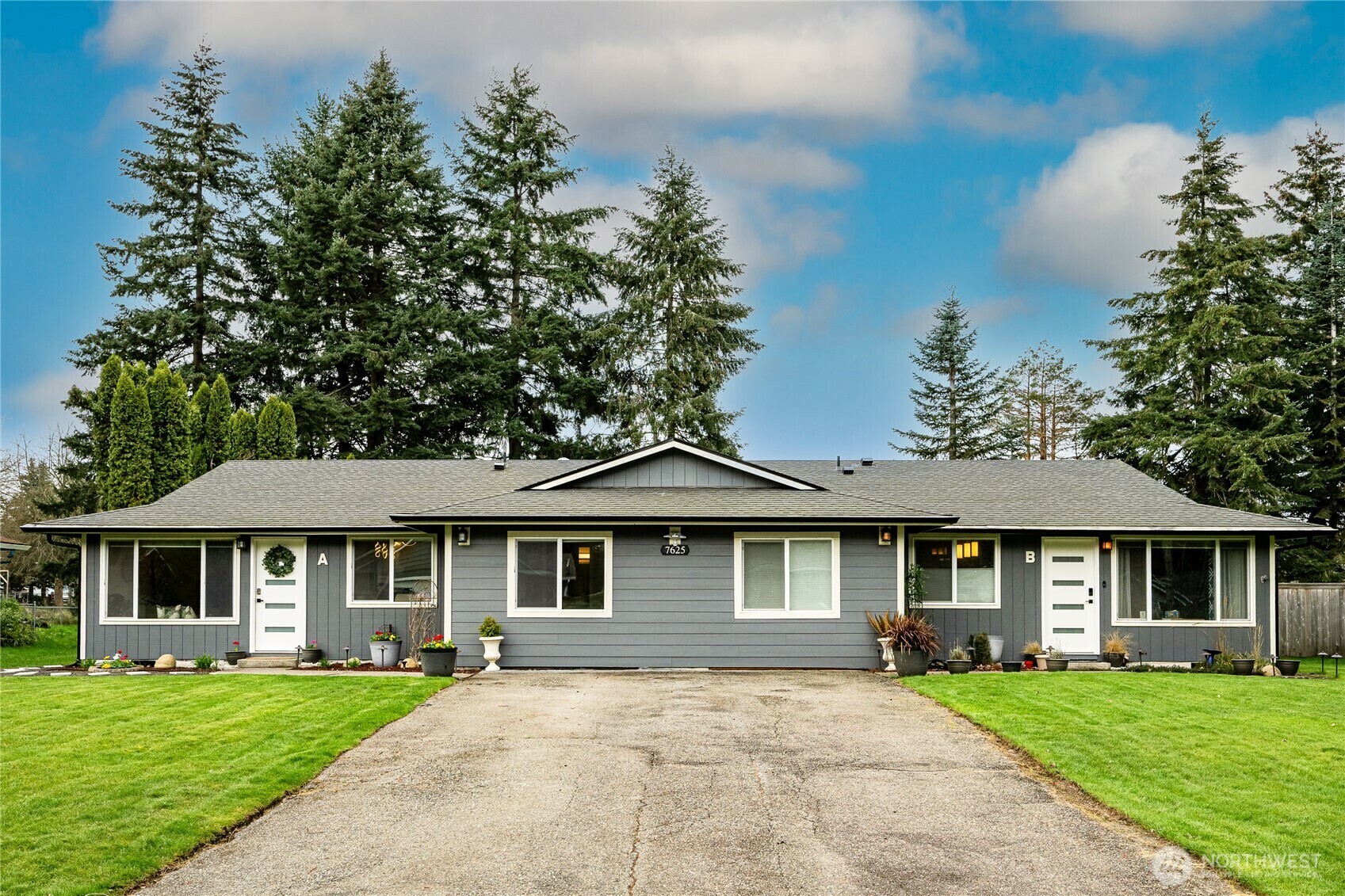 Property Photo: 7625 Stable Court SE WA 98501
