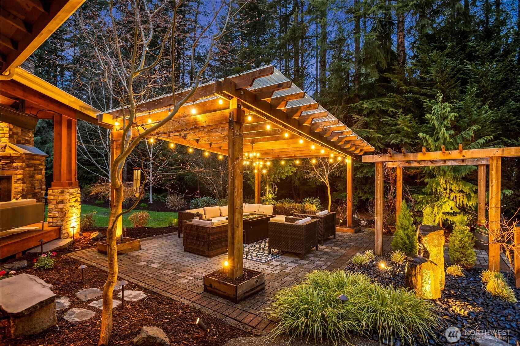 Property Photo: 11235 Upper Preston Road SE WA 98027