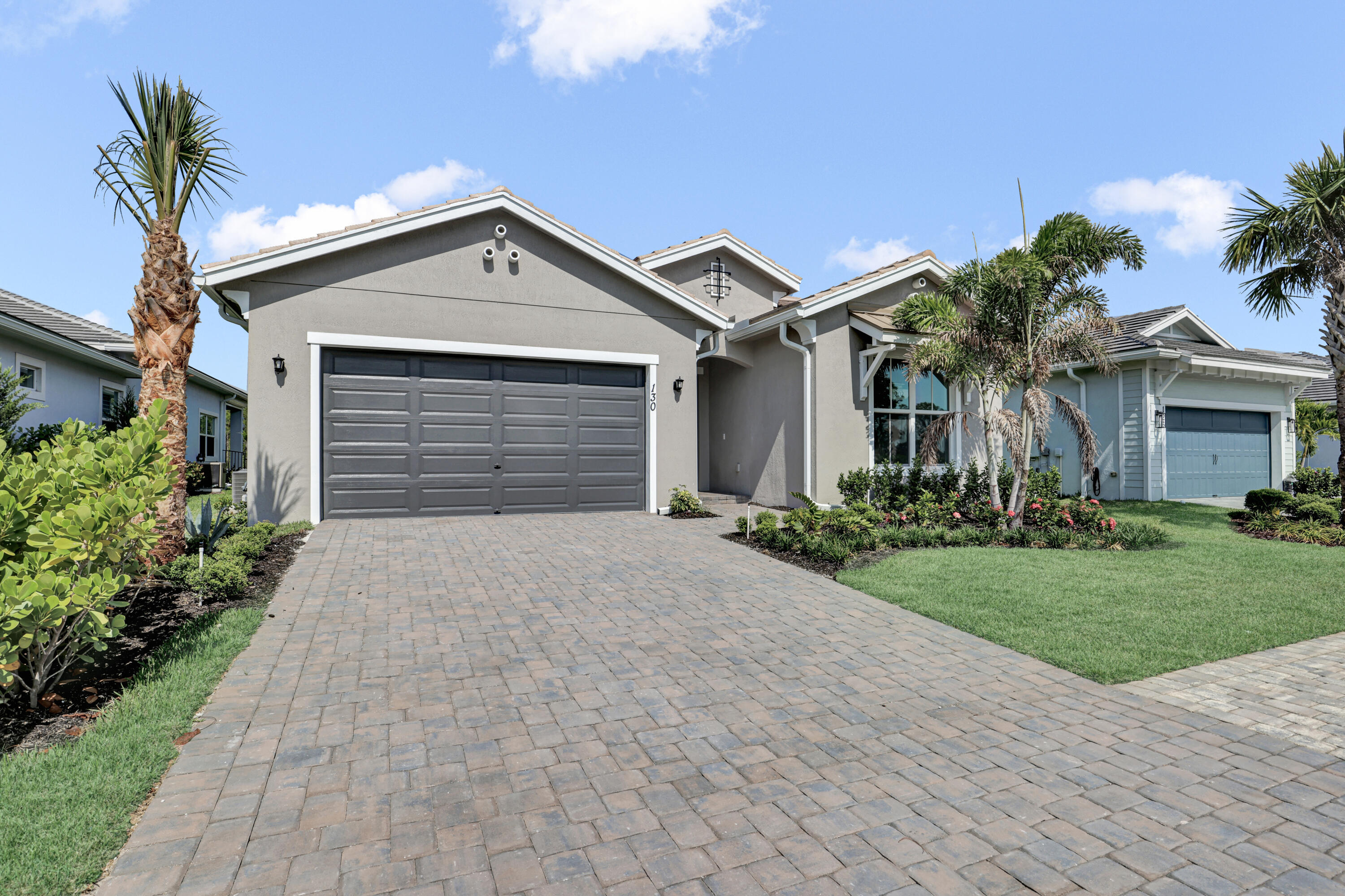 Property Photo: 130 SE Palma Street FL 34984