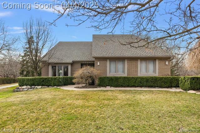 20665 Woodbend Drive  Northville Twp MI 48167 photo