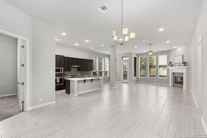 Property Photo: 9753 Monken TX 78006