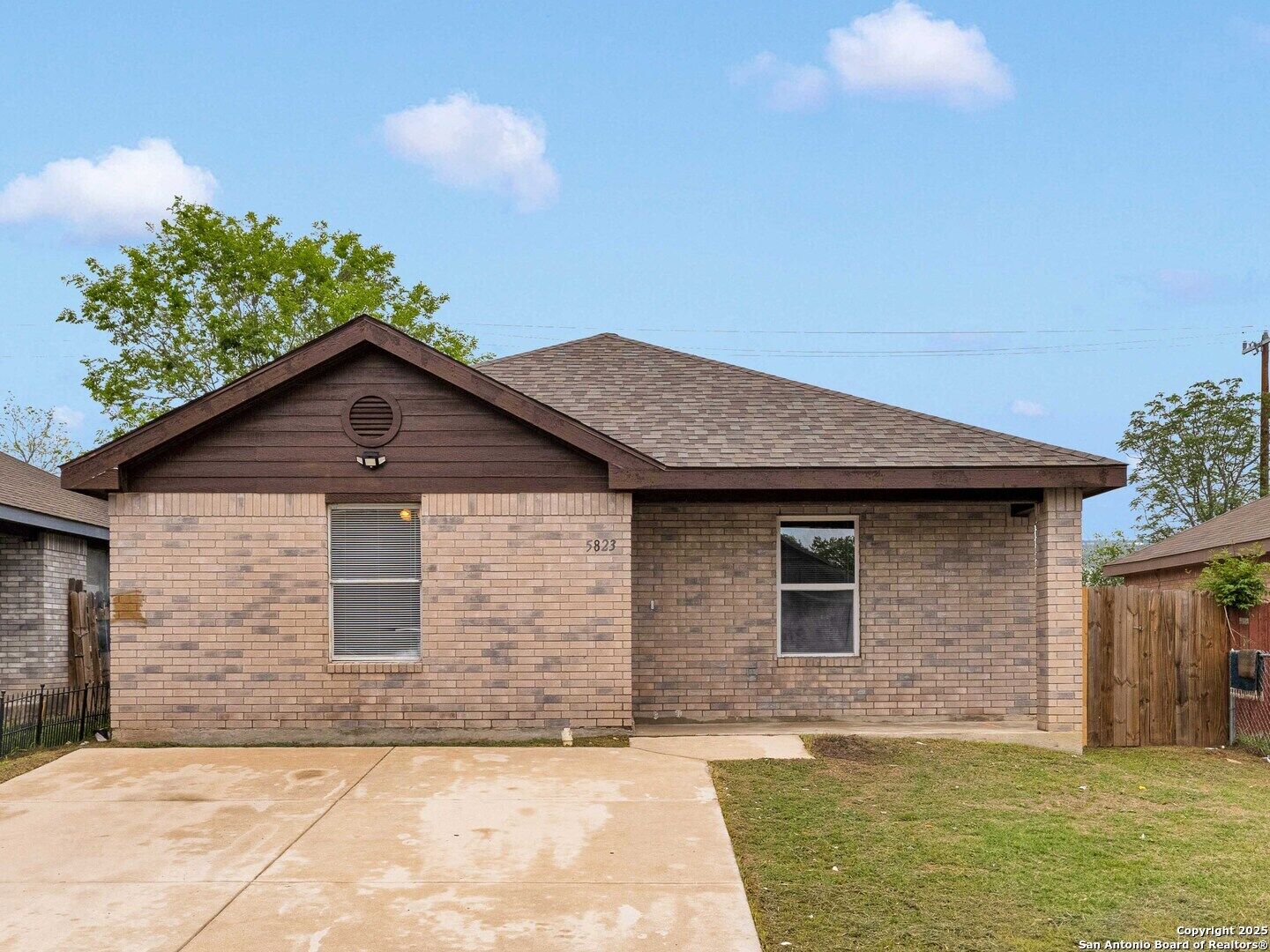 Property Photo:  5823 Bowsprit  TX 78242 