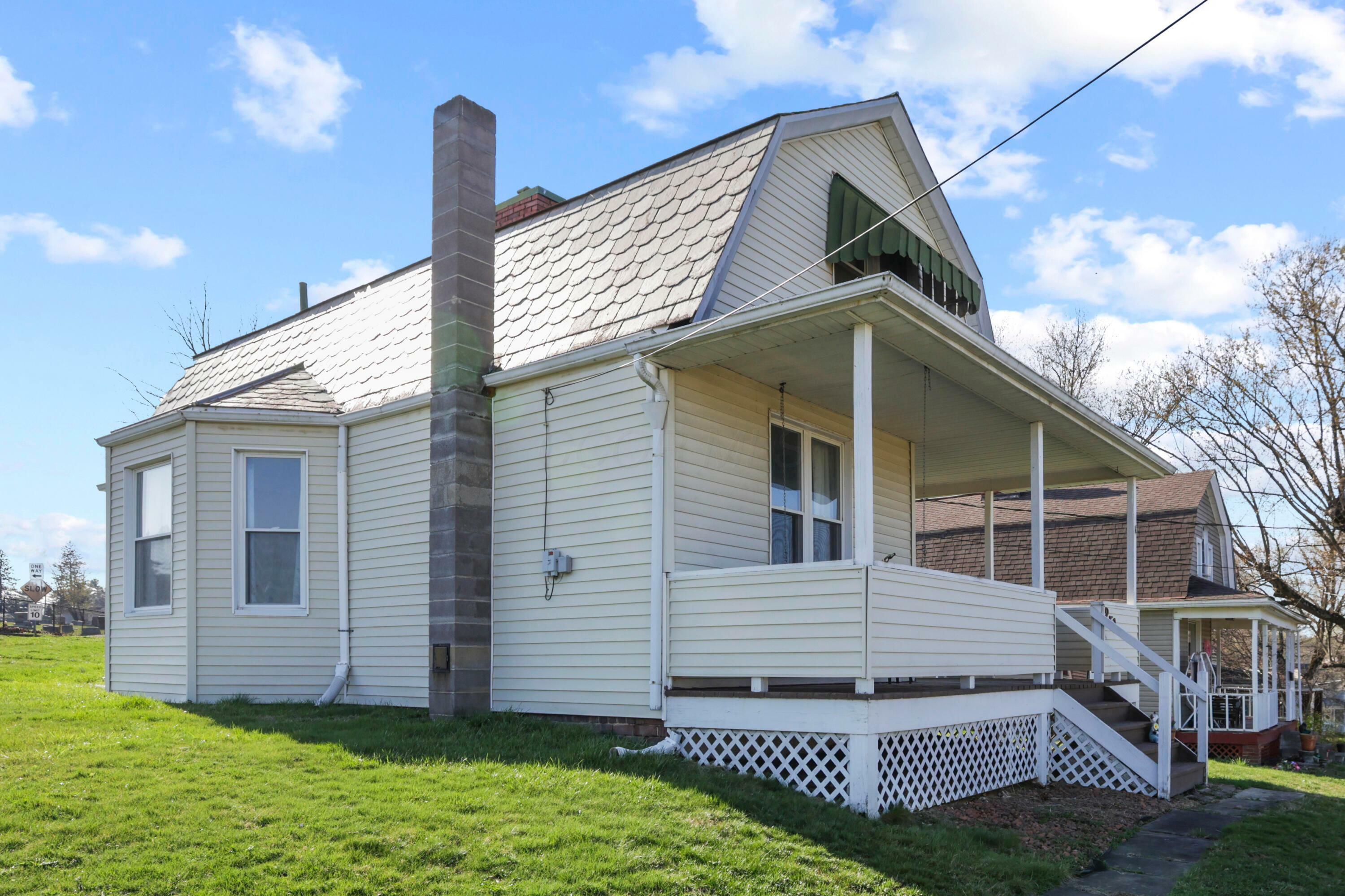 Property Photo: 251 Zanesville Road OH 43777