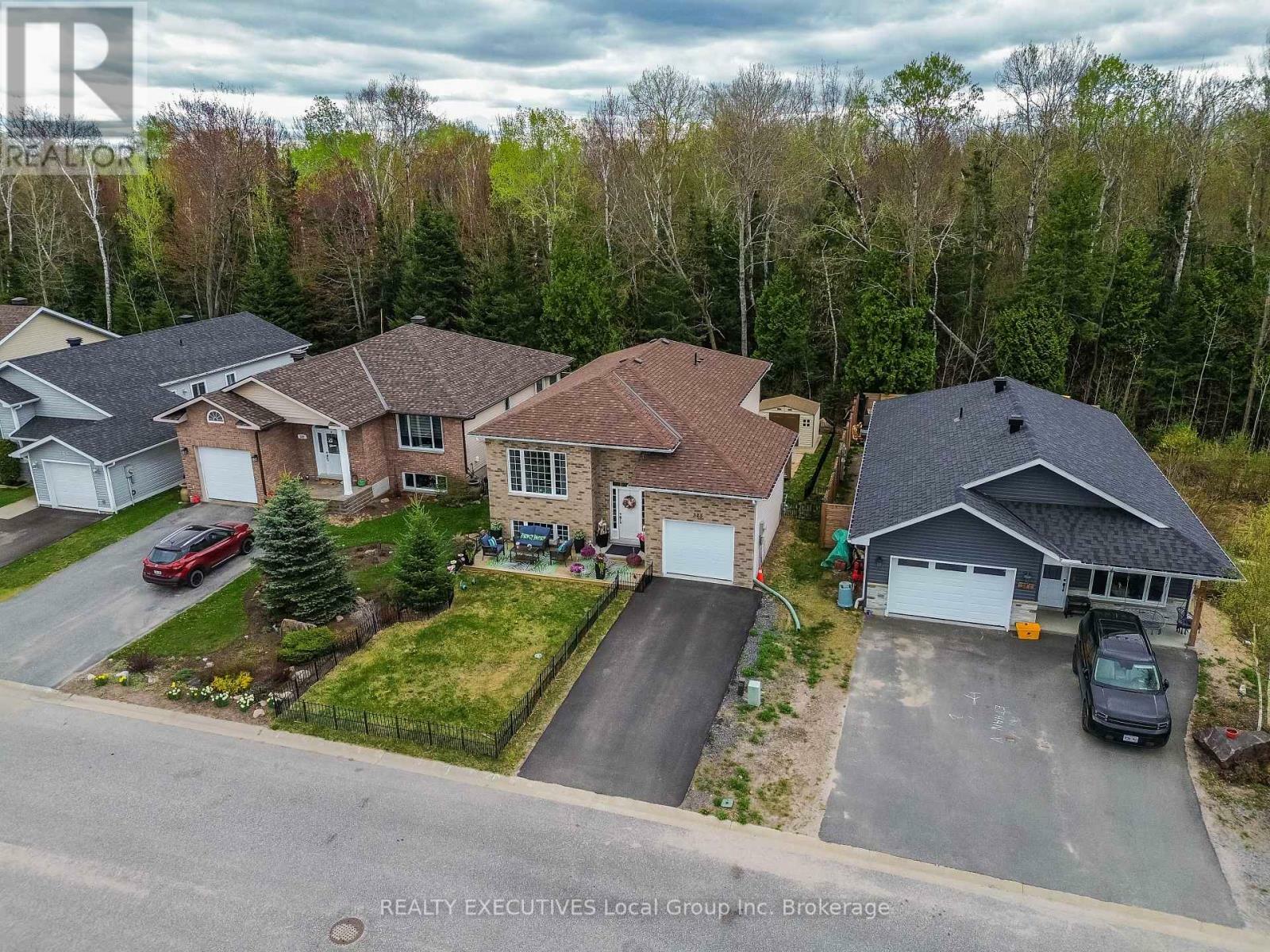 Property Photo: 325 Thelma Avenue ON P1A 4M9
