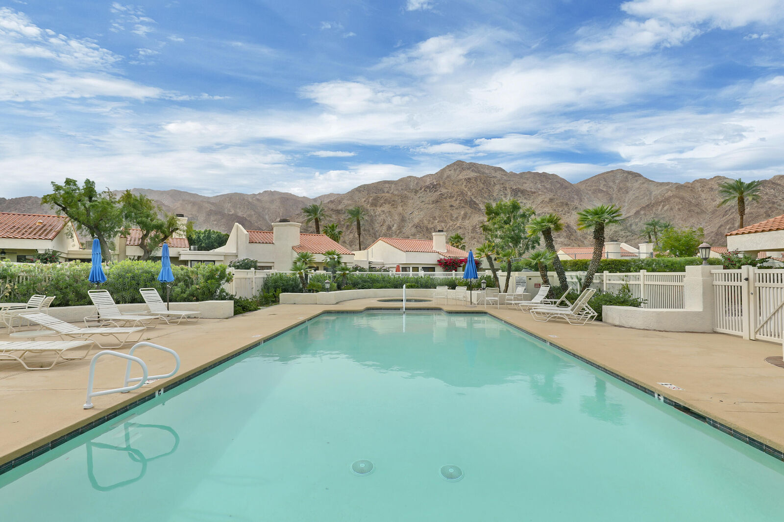 Property Photo: 77463 Calle Mazatlan CA 92253