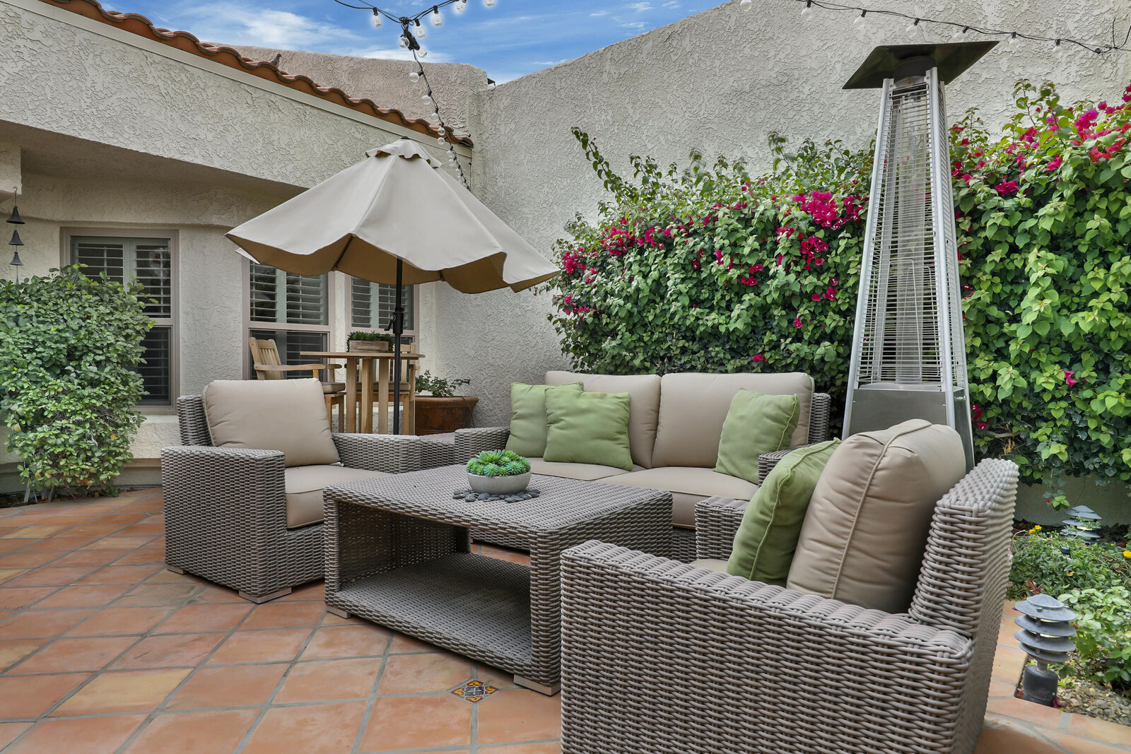 Property Photo: 77463 Calle Mazatlan CA 92253