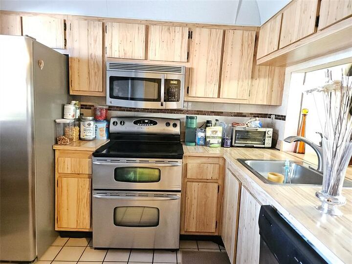 Property Photo:  10601 NW 11th St 10601  FL 33026 