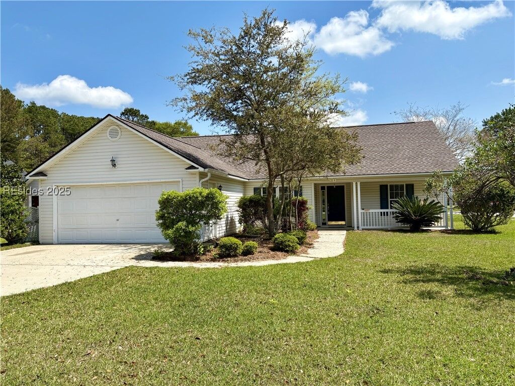 Property Photo: 8 Kenton Ct SC 29910