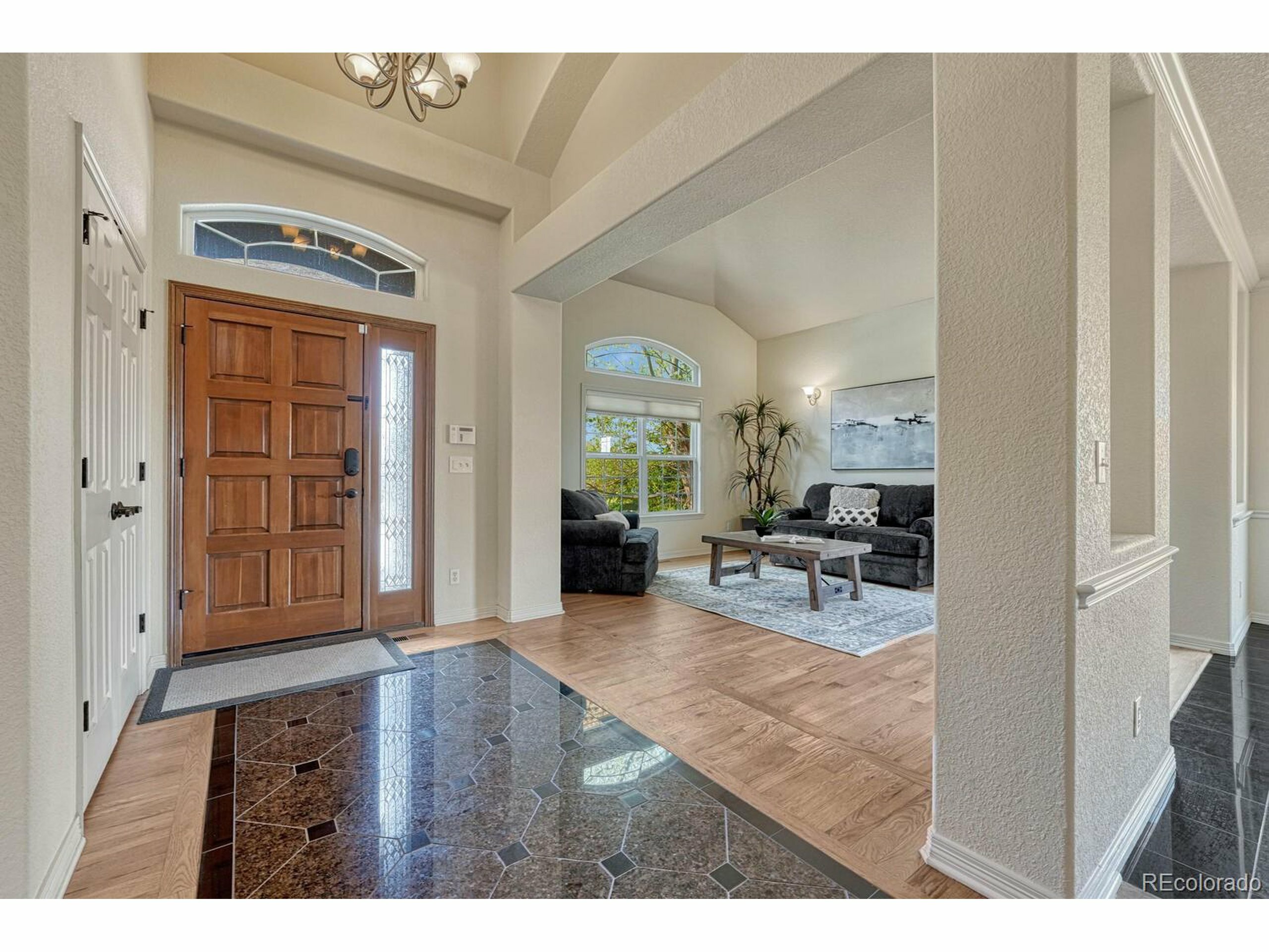Property Photo: 580 Eagle Nest Ct CO 80401