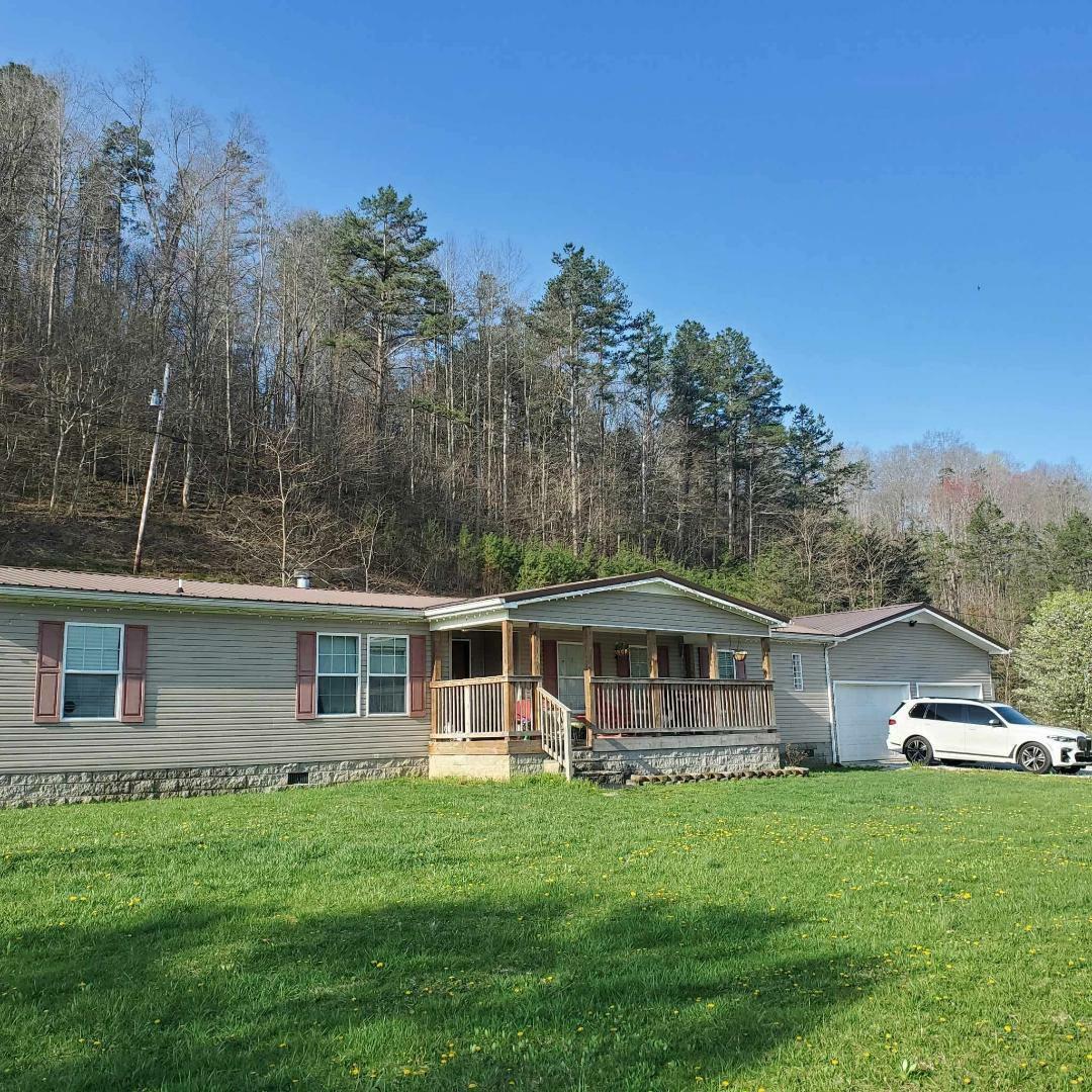 Property Photo: 8424 Johnson Rd Road KY 40741