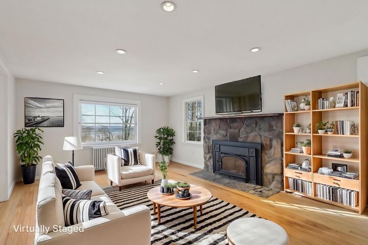 Property Photo:  934 Route 9W  NY 10960 