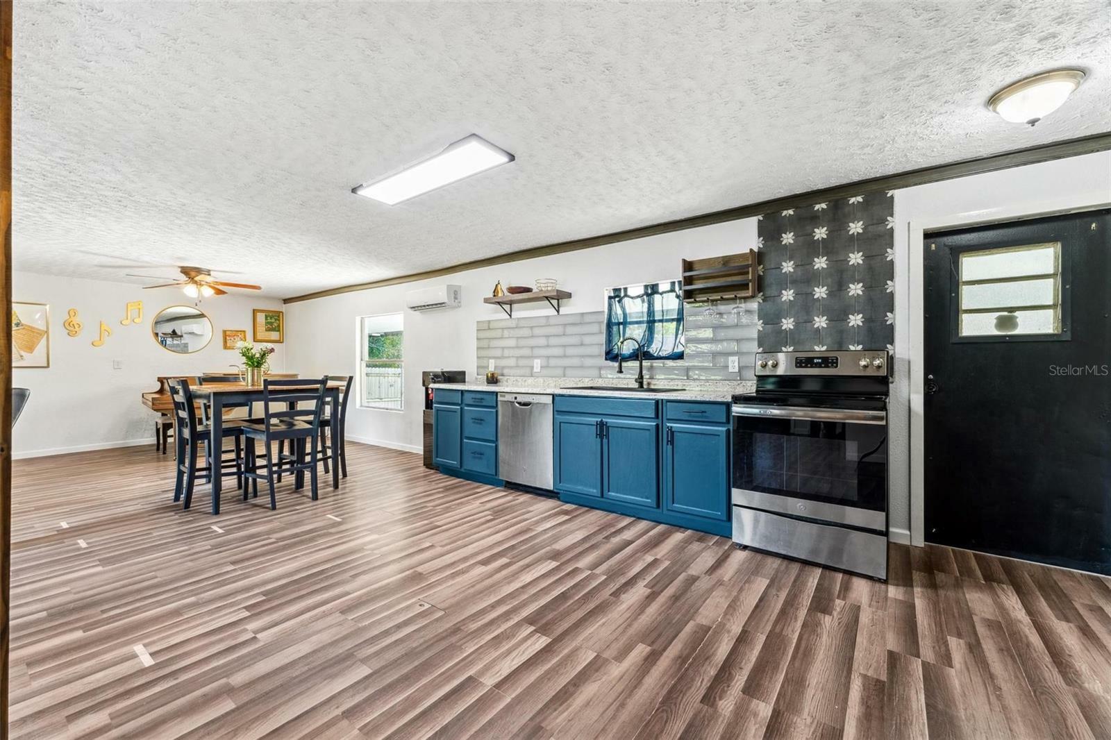 Property Photo:  1236 Saint Catherine Avenue  FL 32709 