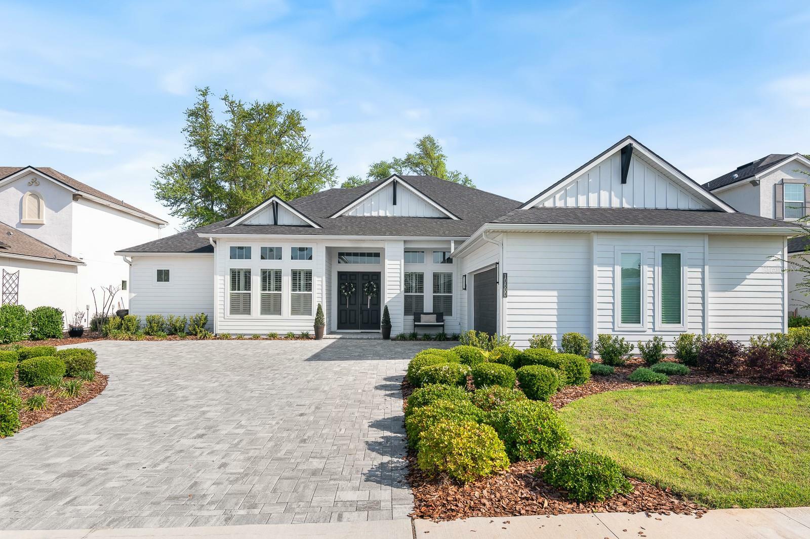 Property Photo: 10800 SW 34th Road FL 32608