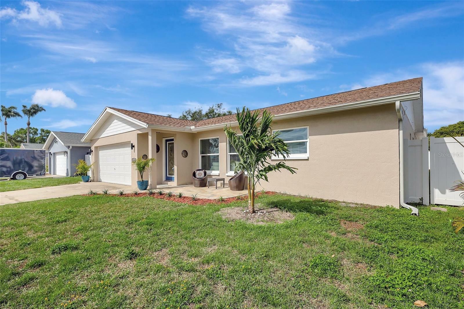 Property Photo: 10884 118th Street FL 33778
