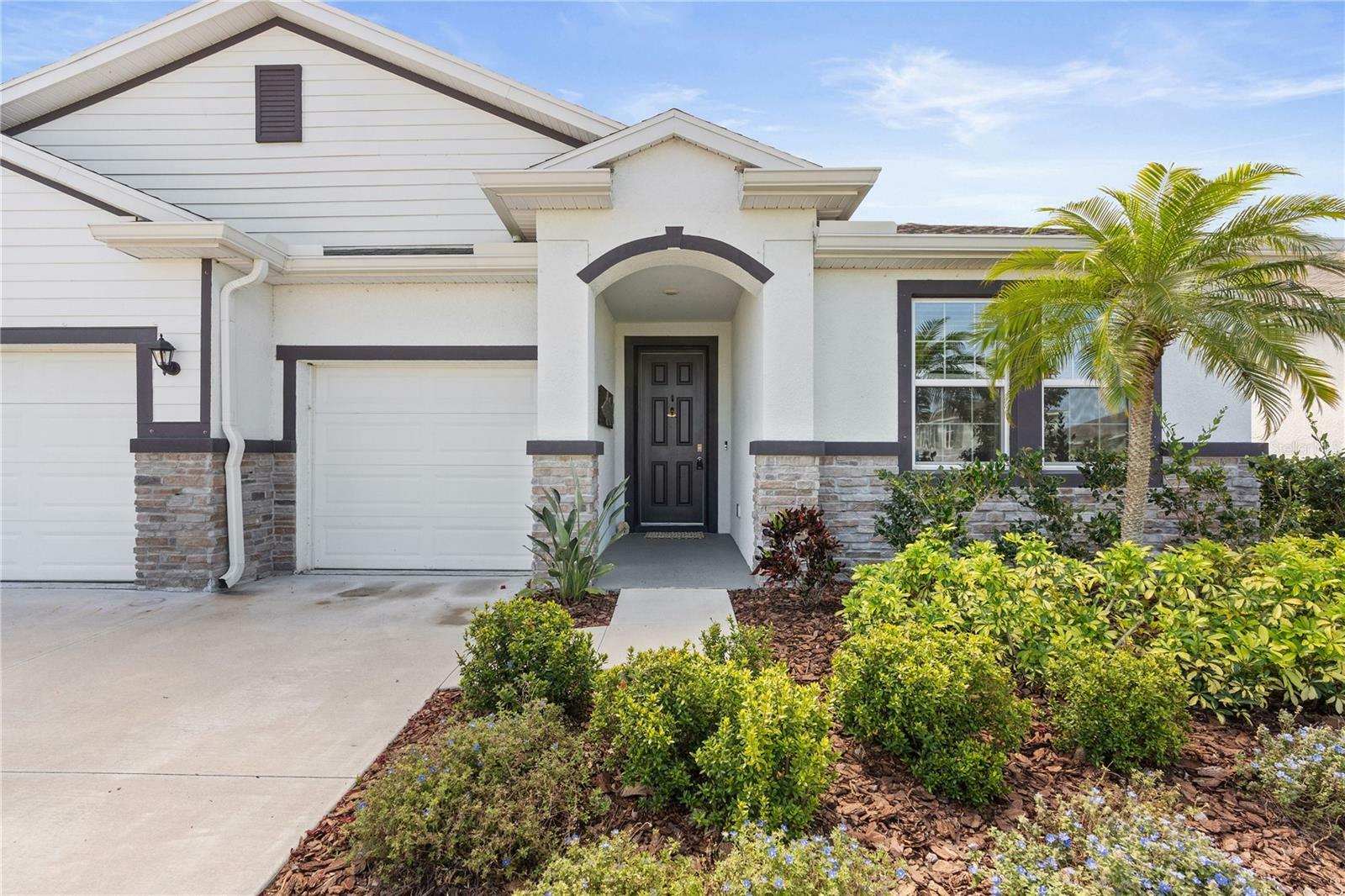 Property Photo: 17108 Harvest Moon Way FL 34211