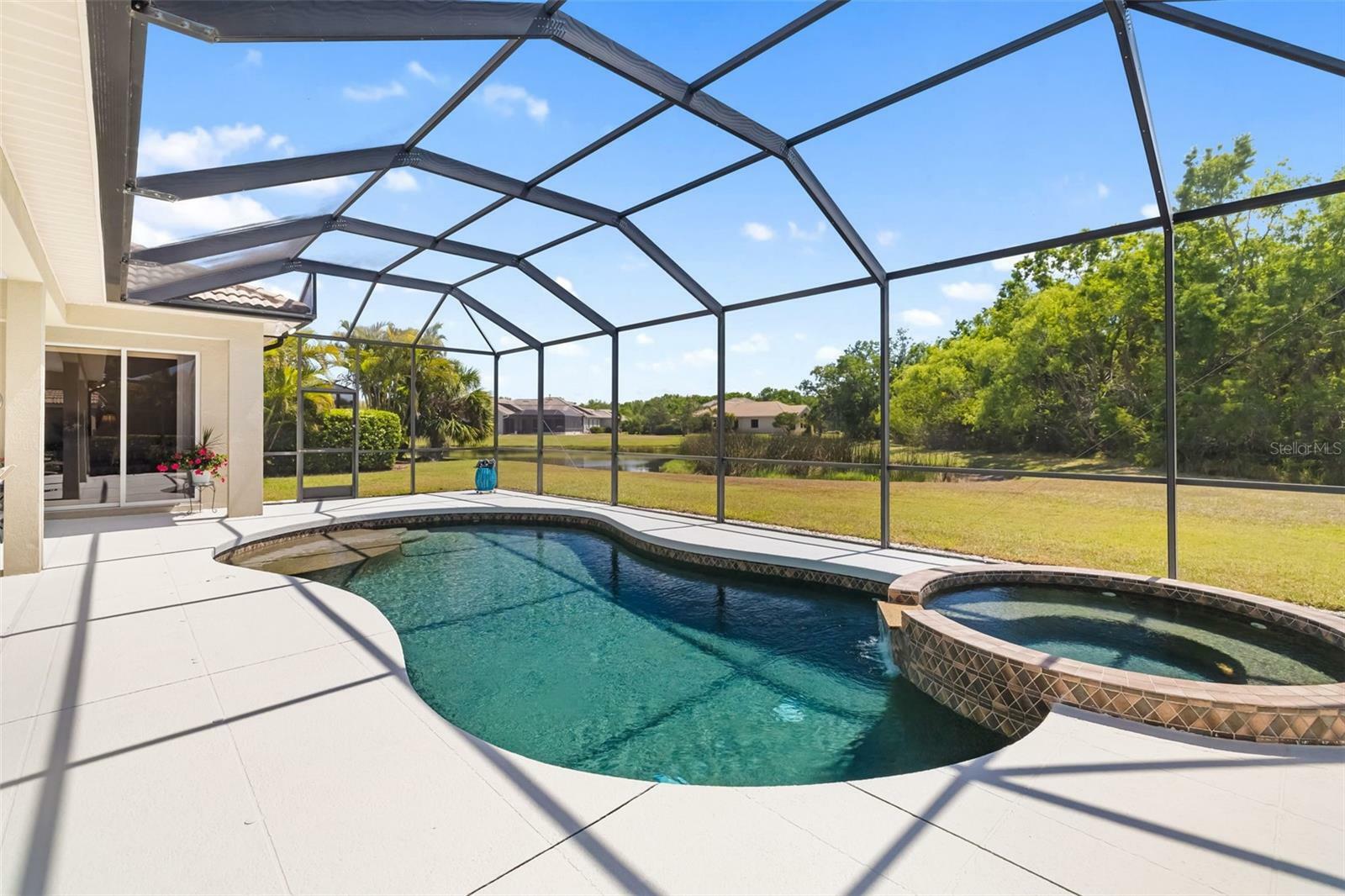 Property Photo: 12810 Kite Drive FL 34212