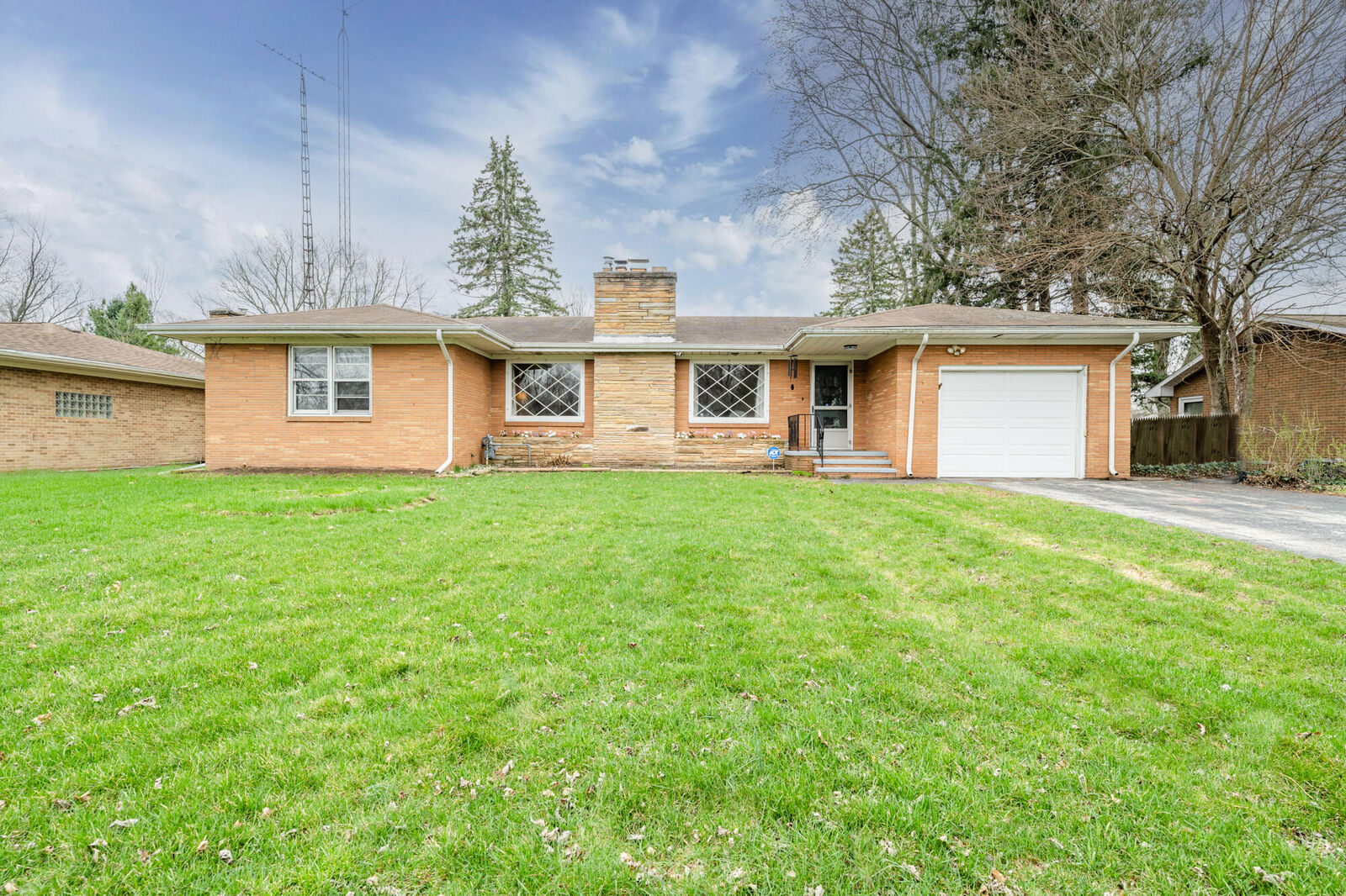 Property Photo:  346 Hoover Avenue  MI 49022 