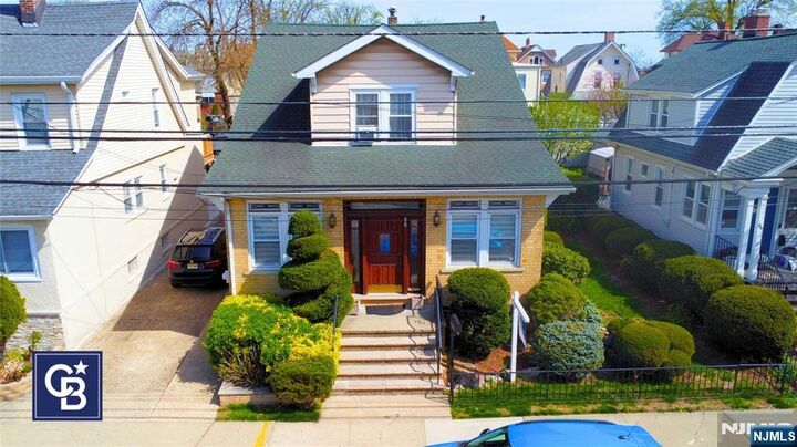 Property Photo:  88 Shaler Avenue  NJ 07022 