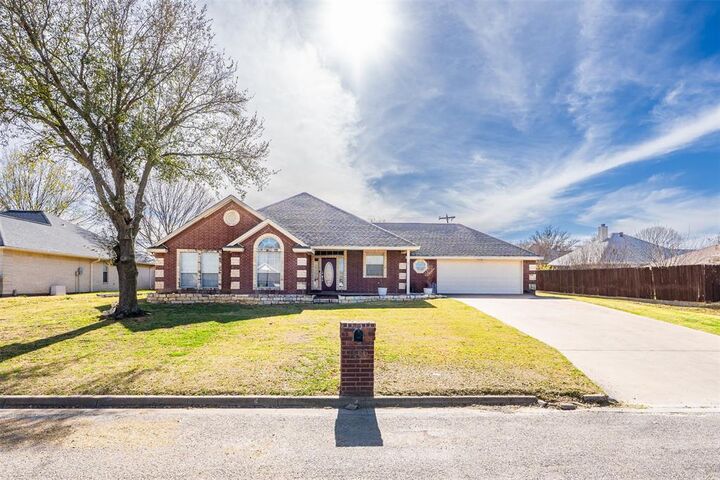 1466 Oakwood Drive  Stephenville TX 76401 photo