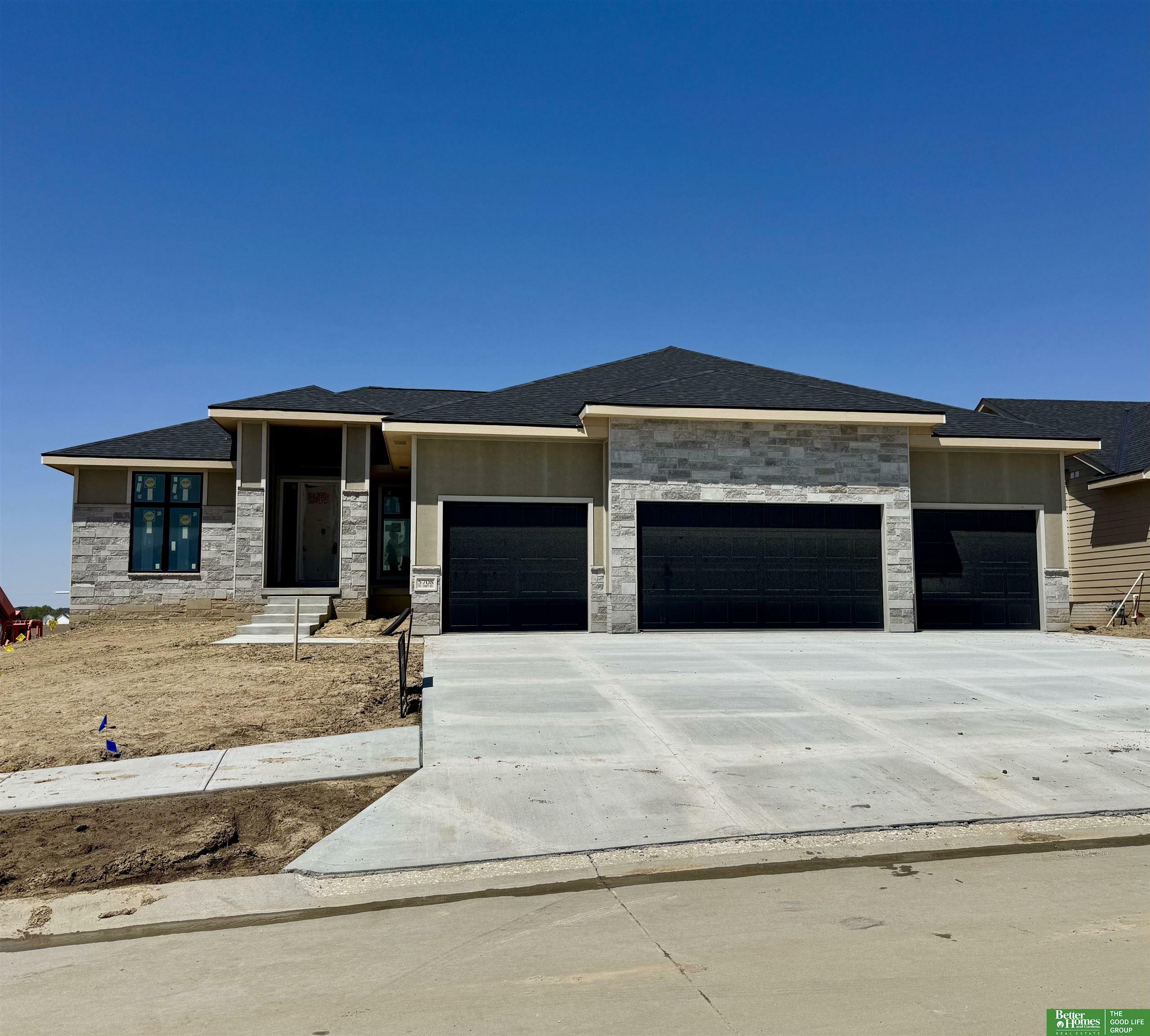 Property Photo: 5708 N 198th Street NE 68022
