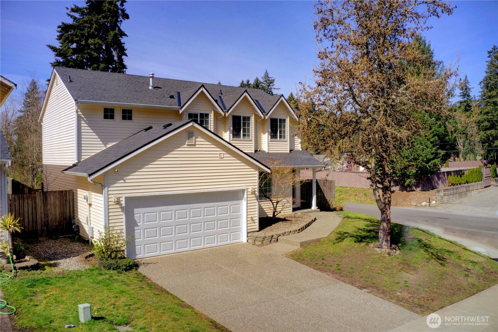 Property Photo:  13502  20th Avenue Ct E  WA 98445 