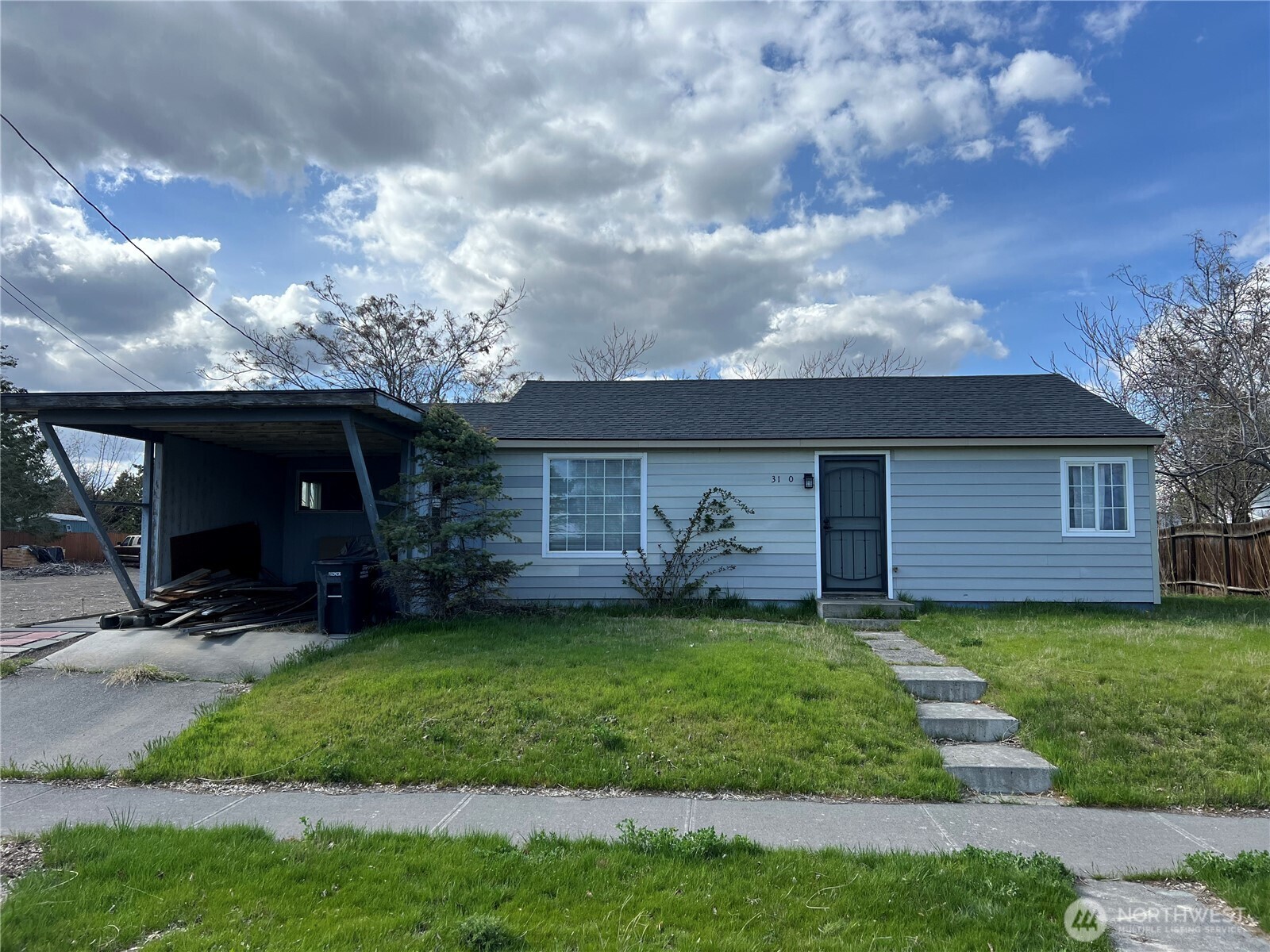 Property Photo:  3120 W Lakeside Drive  WA 98837 