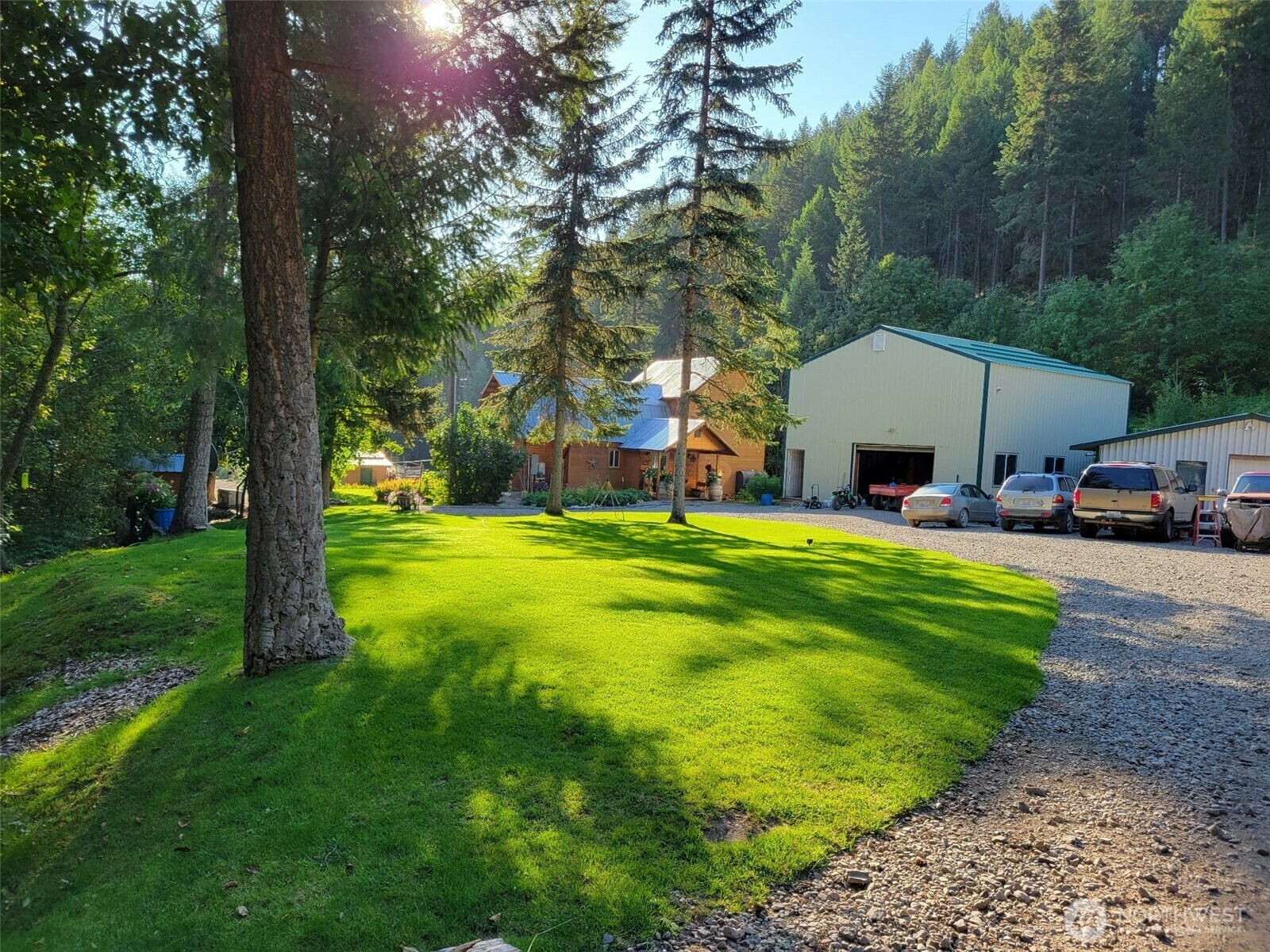 Property Photo:  139  Empire Cr. Road  WA 99150 