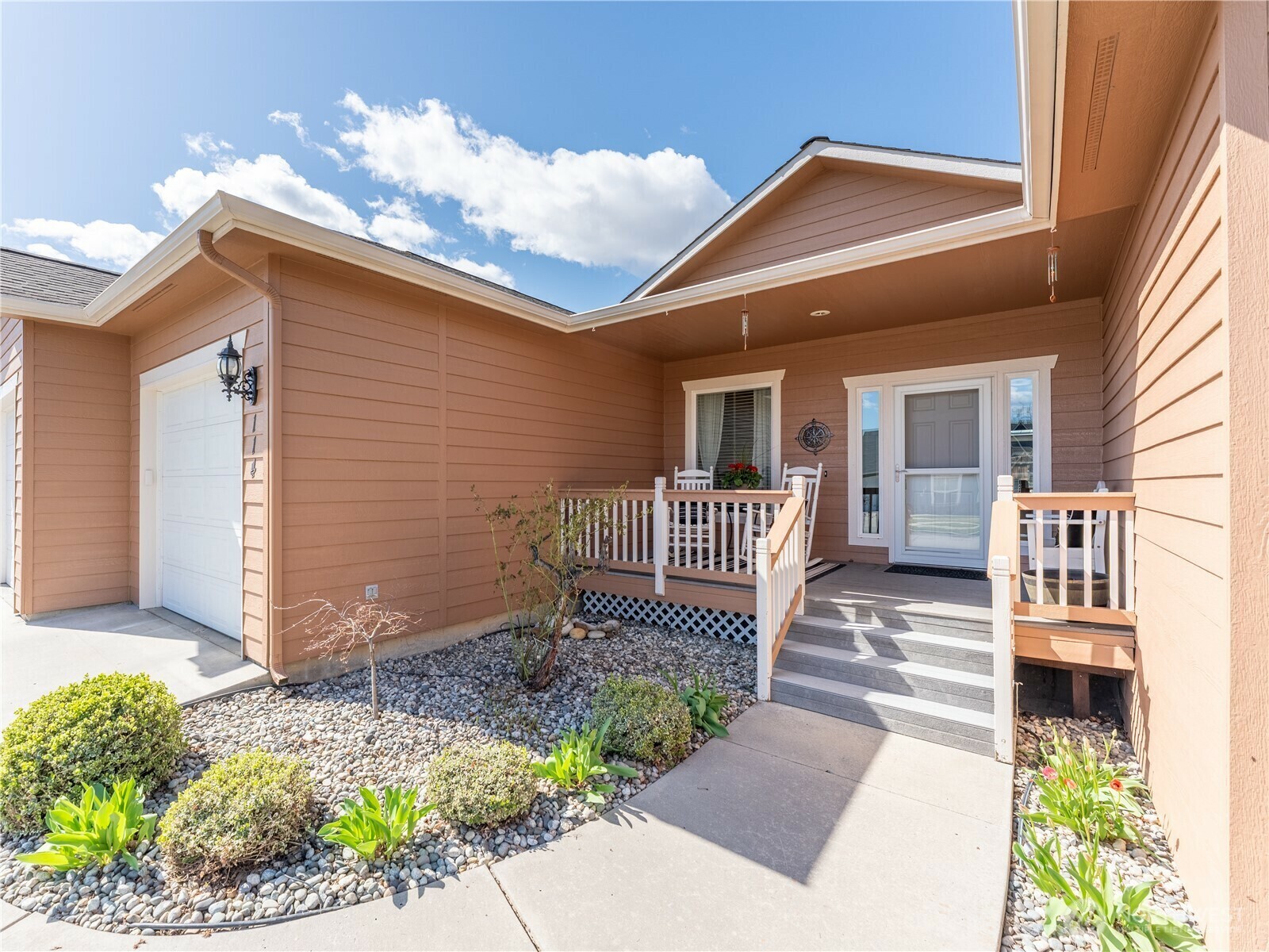 Property Photo: 114 Pickens Street WA 98801