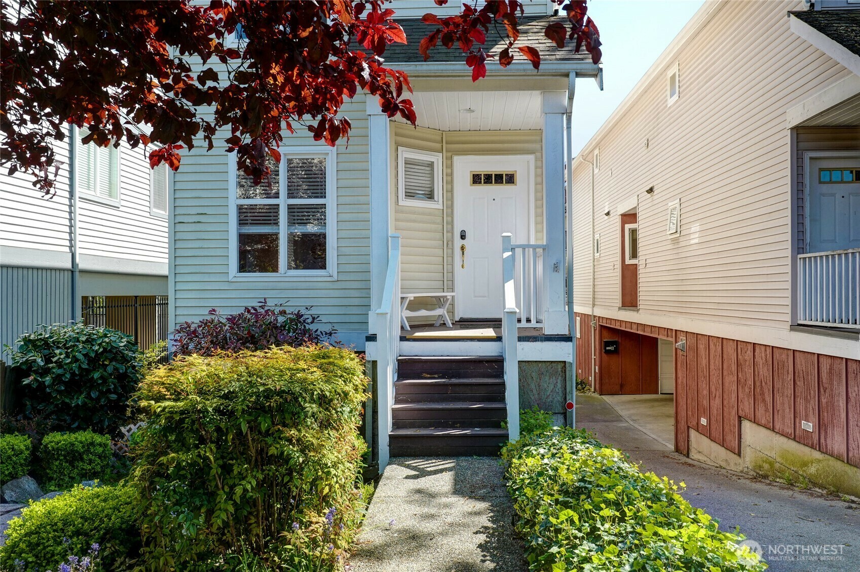 Property Photo: 1123 A N 93rd Street WA 98103