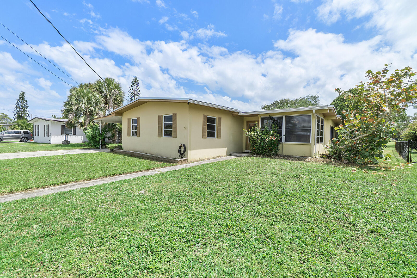Property Photo:  2845 SE Morningside Boulevard  FL 34952 