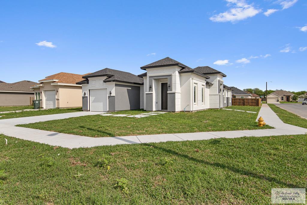 Property Photo: 9718 Alexis Ave TX 78550