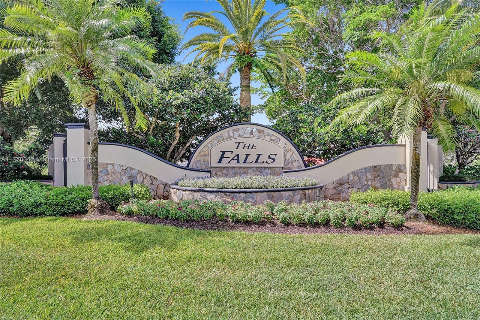 Property Photo: 648 Sand Creek Cir FL 33327