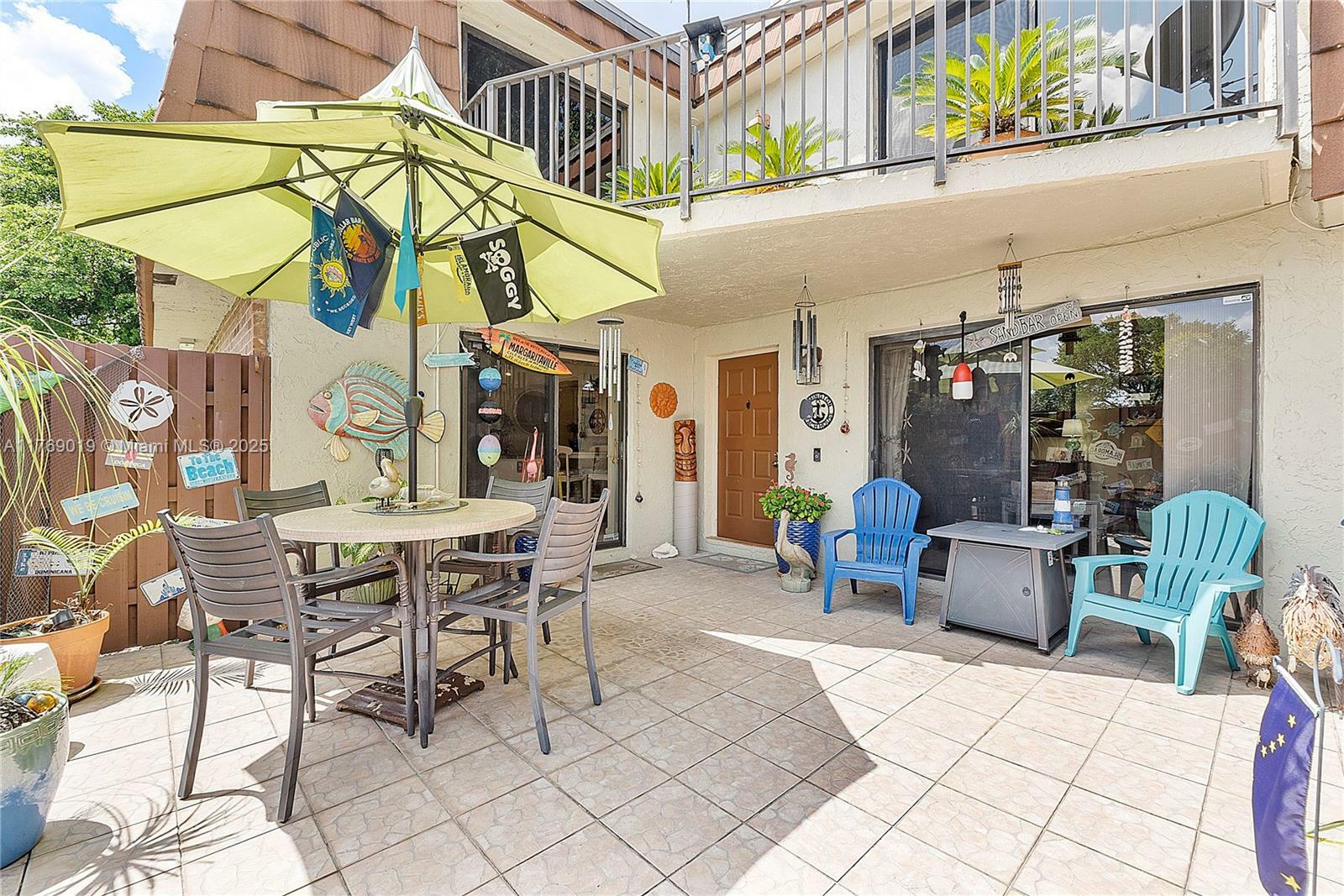 Property Photo: 11861 SW 13th Ct FL 33325