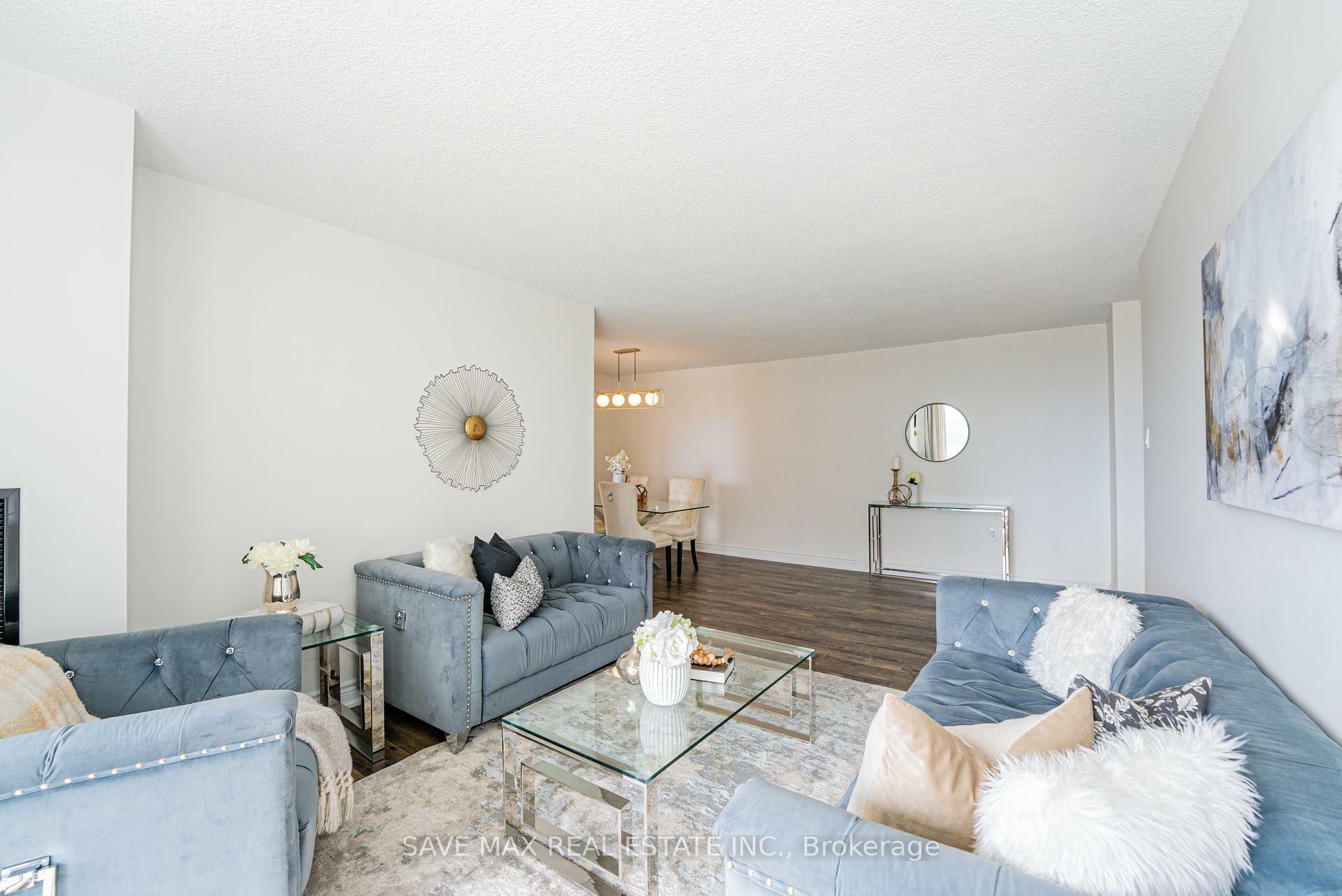 Property Photo: 17 Knightsbridge Road 904 ON L6T 3X9