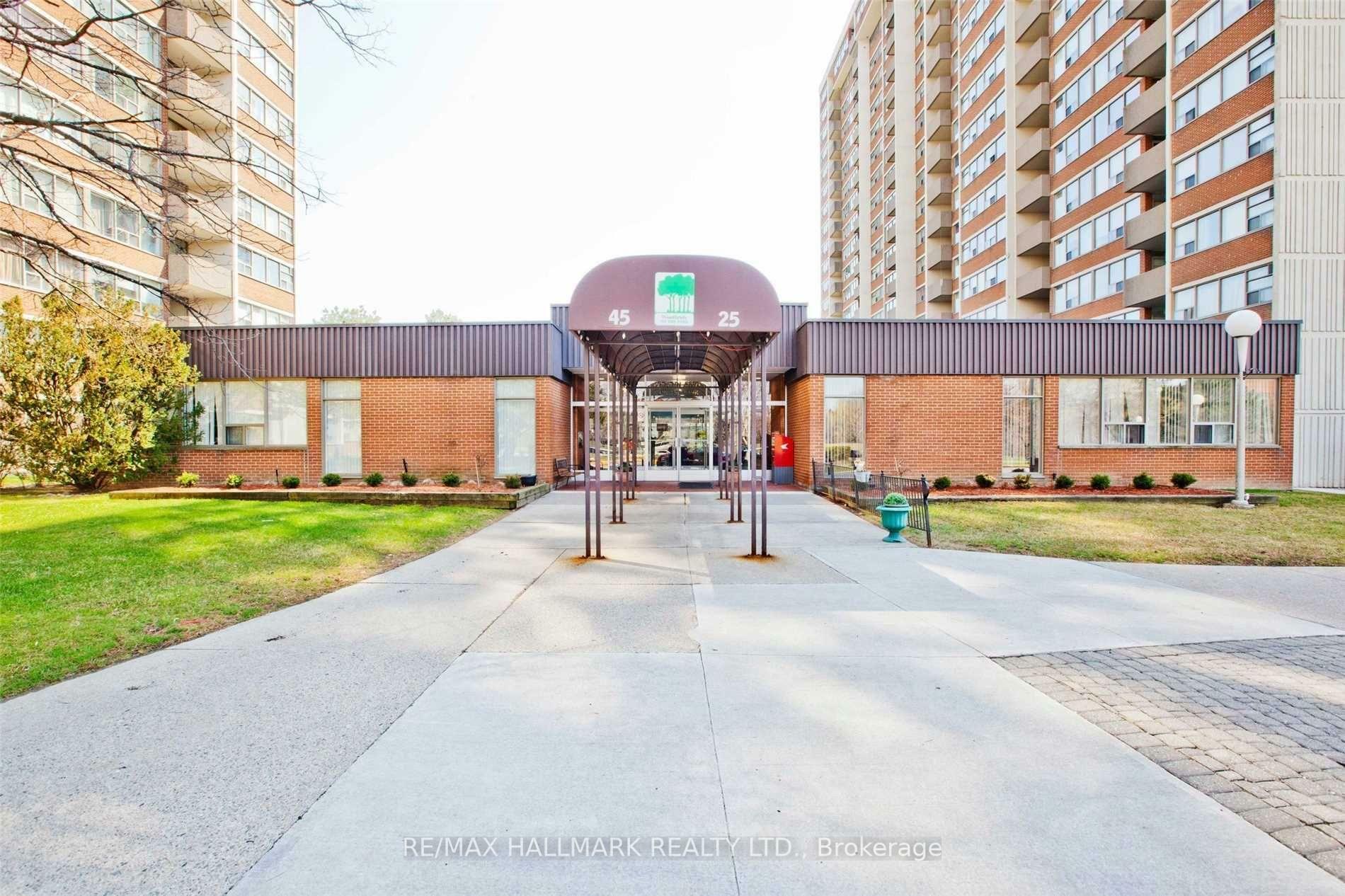 Property Photo: 45 Silver Springs Boulevard 706 ON M1V 1R2