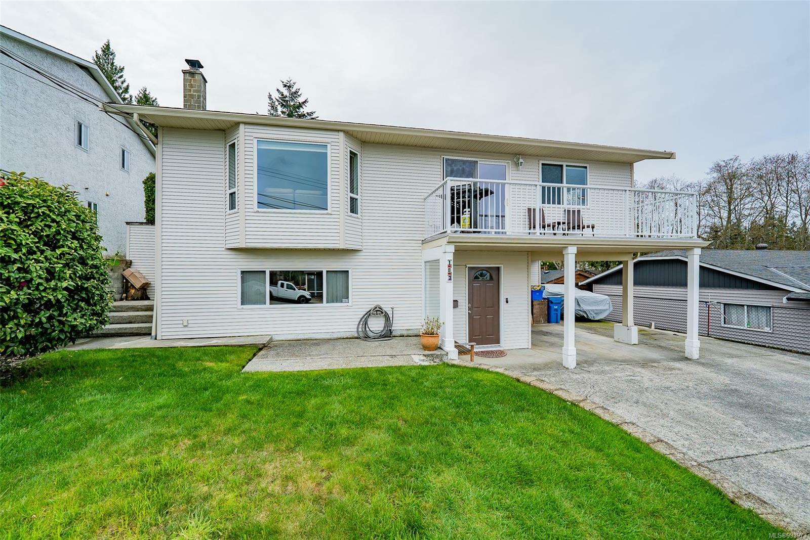 Property Photo: 183 Calder Rd BC V9R 6J2