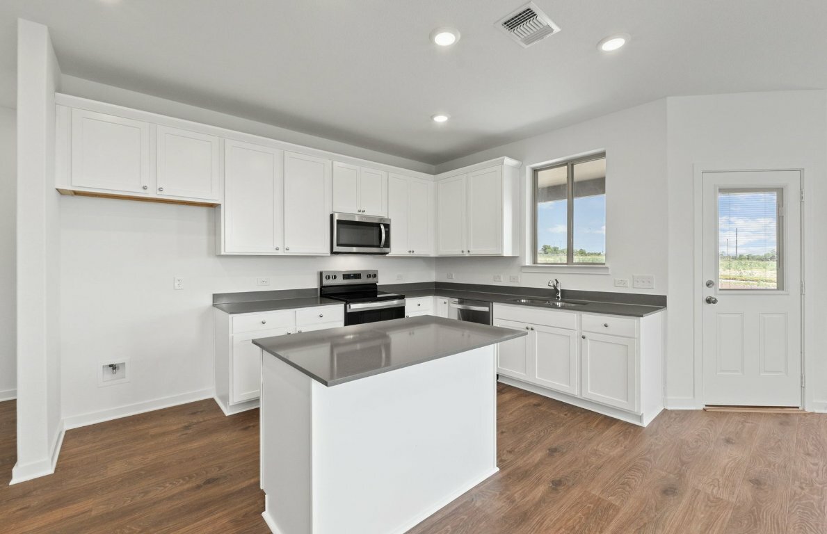 Property Photo:  914 Childress Drive  TX 76501 